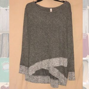 Gray high low sweater top